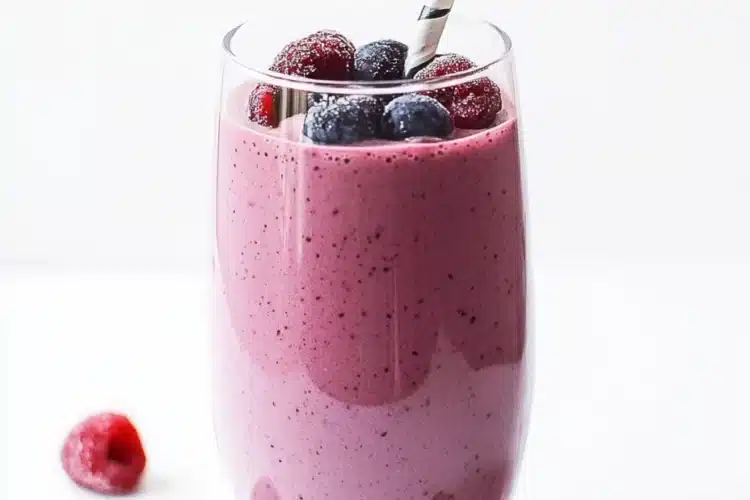Mixed Berry Protein Smoothie: An Incredible Ultimate Recipe - Flavor ...