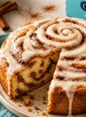 Cinnabon Cinnamon Roll Cake – Easy Homemade Gooey Cinnamon Cake